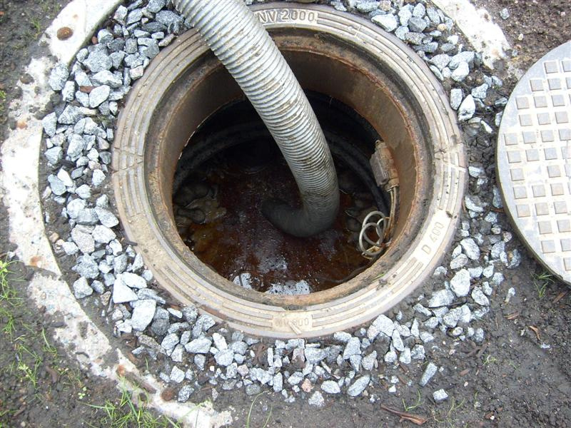 Откачка дренажных и канализационных колодцев в Курске